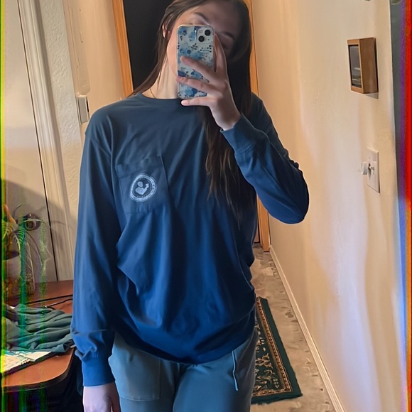 ROWDY GENTLEMEN long sleeve!!!💙 - Picture 3 of 6